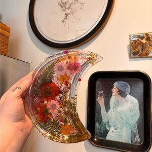 Floral Resin Crescent Tray